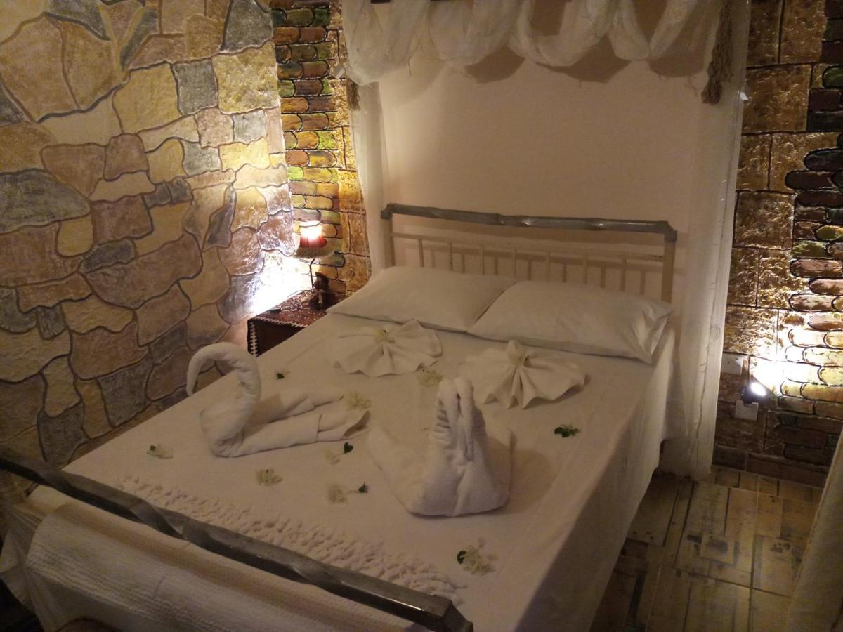 Mystery Garden Guest House Фамагуста Екстер'єр фото