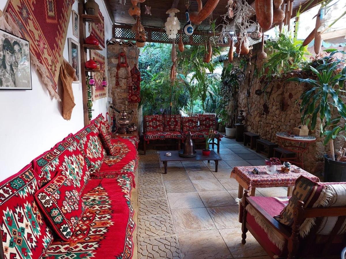Mystery Garden Guest House Фамагуста Екстер'єр фото